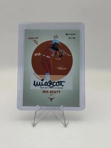 MIA SCOTT 2025 ONIT Atleta Texas Softbol EN TARJETA Autógrafo S-6 SP #12/30 - Imagen 1 de 2