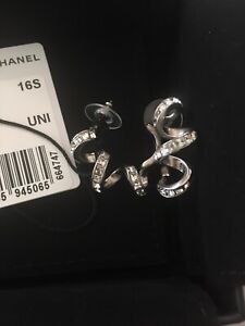 NIB 100% AUTH Chanel 16S A96081 Spiral Square Swarovski Crystal Earrings 
