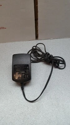 Genuine BlackBerry Micro-USB Mains Wall Travel Charger Model PSM04R-050CHW1(M) - Image 1 of 3