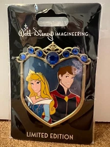 Disney Pin WDI MOG - Couples Crest LE 250 - Aurora Blue & Prince Phillip - Bild 1 von 1