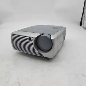InFocus X2 DLP Digital Projector Only 400 Lamp Hours Tested 1500 Lumens - Picture 1 of 11