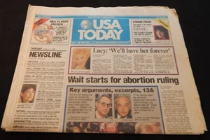 USA TODAY Donnerstag, 27. April 1989 LUCY: 'We'll Have Her Forever' Lucille Ball - Bild 1 von 8