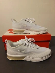 Nike Women's Air Max Sequent 4.5 White Black Shoes BQ8824-100 Size 7.5 - Picture 1 of 14