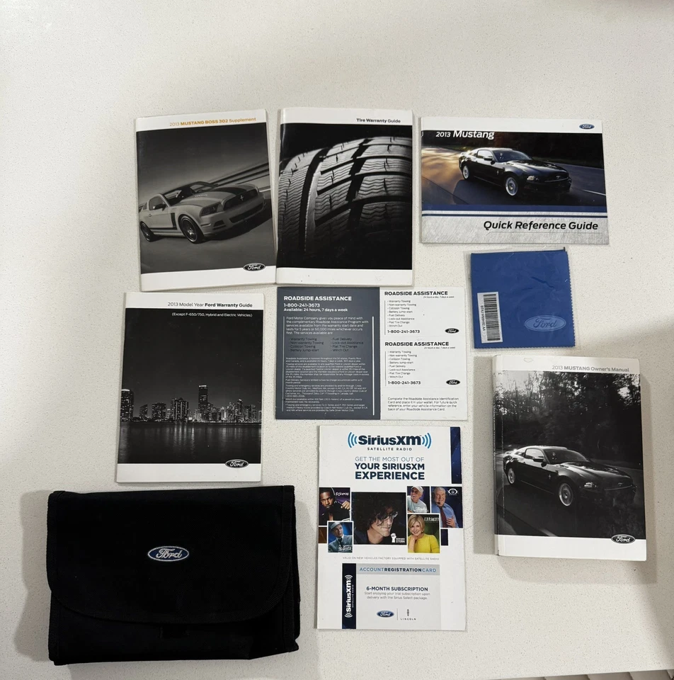 2013 Ford Mustang Boss 302 владельцев ручной набор с чехлом OEM синхронизации  - Изображение 1 из 4