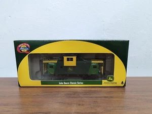 John Deere Classic Series 1/87 Athearn Wide Vision Caboose #7722 - Picture 1 of 3