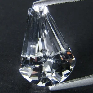 4.92Cts Wonderful Natural Unheated White Aquamarine 14x10mm Fancy Cut Gemstone - Picture 1 of 3