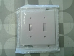 Leviton 88009 piastra a parete interruttore interruttore 2 marce, bianco **spedizione gratuita** - Foto 1 di 2