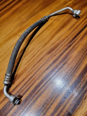 Manguera de aire acondicionado de descarga Toyota Tacoma 2001-2004 usada OEM V6 P220B10 Foto 1 de 3