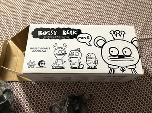 Bossy Bear Limites Édition Toy2r - Foto 1 di 3