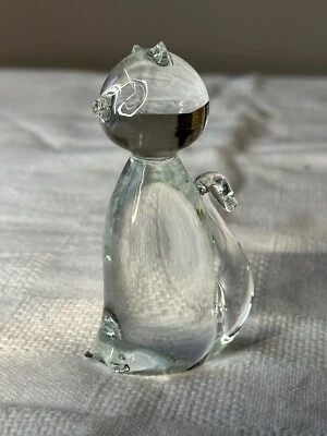 Vintage Hand Blown New Zealand Hokikita Studio Art Glass Cat with original label - Image 1 of 4
