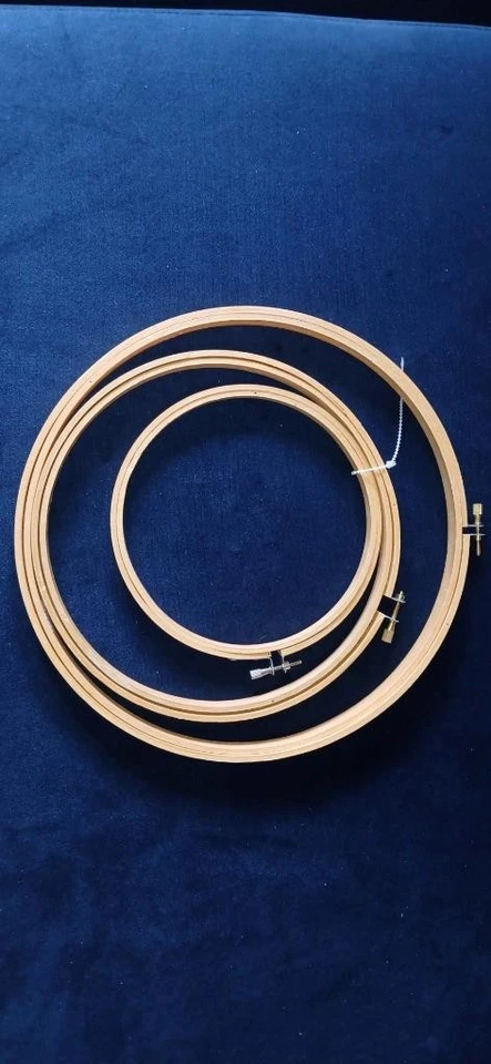3 x PORTABLE Wooden FRAME/HOOPS Tapestry Embroidery Artwork Craft 6"-8"-10" - Image 1 of 1