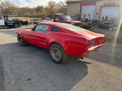 Ford Mustang 1967  Foto 1 de 4