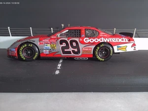 Kevin Harvick 1/24 #29 GM Goodwrench Bud Shootout 2003 - Bild 1 von 6