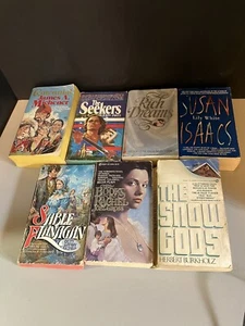 Lot H - 7 Vintage Historical / Romance Paperbacks ~ Variety of Great Authors - Imagen 1 de 8