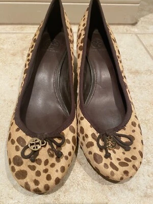 Tory Burch Leopard dyed  Print Calf  Hair Pump classic Heel Sz 9.5 Nearly New - Image 1 of 3