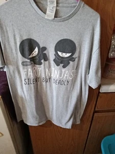 Hellgraues T-Shirt Delta Pro Weight "Fart Ninjas: Silent But Deadly" - Bild 1 von 6