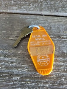 Vintage Regal Inn Motel Key Fob Pasadena California Room 105 Orange - Picture 1 of 2