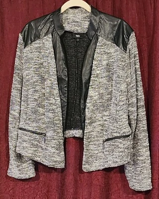 Blazer corto MASSIMO XXL para mujer chaqueta delantera abierta negro blanco imitación cuero ribete Foto 1 de 4