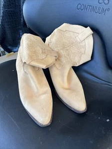 Western Bootalinos Low Heel Western Themed Tan Boots Bootalinos! - Picture 1 of 12