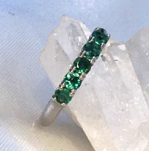 5-STONE EMERALD SEMI-ETERNITY BAND RING - 14K WHITE GOLD Sz.7 - Picture 1 of 3