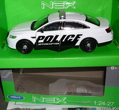 Ford Taurus Police Interceptor 2013 escala 1/24 sedán modelo (7,75") Welly 24045 Foto 1 de 3