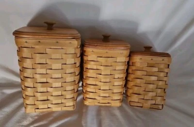 SET OF 3 2001 STAKER BASKETS LTD WITH LINERS AND WOODEN COVERS  7.5"/6.75"/5.75" - Image 1 of 4