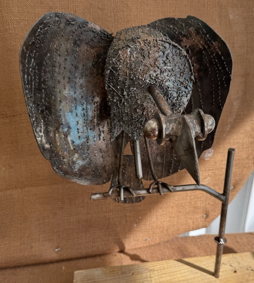 METAL ART  TURKEY BUZZARD SCULPTURE 10" WING SPAN VULTURE SCULPTURE - Image 1 of 4