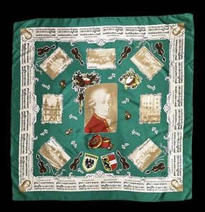 Mozart  Scarf Portrait Landmarks Musical Compositions Kelly Green Italy VINTAGE - Picture 1 of 10