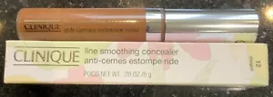 Clinique Line Smoothing Concealer 12 Deeper 8g - Picture 1 of 3