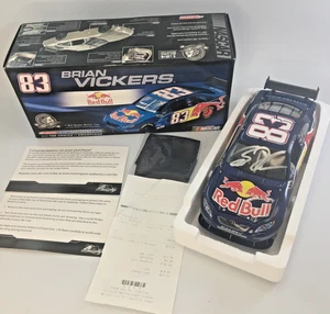 Motorsports Authentics Firmado 2008 Brian Vickers #83 Red Bull Toyota Camry COT - Imagen 1 de 12