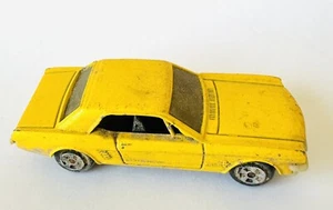 Vintage 1981 ERTL MUSTANG '64 1/2 HTF 1/64 #1889 Yellow 1964 1965 1966 Ford - Picture 1 of 5