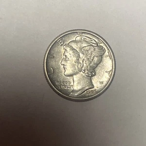 1926 **P** MERCURY HEAD SILVER DIME **NICE COIN!** - FREE SHIPPING! - Picture 1 of 4