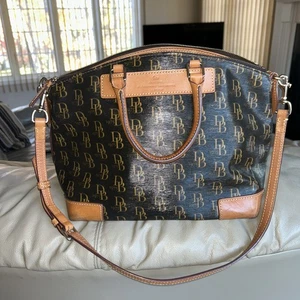 Dooney and Bourke Vanessa Signature 1975 Large Satchel Tasche Vacchetta Leder - Bild 1 von 14