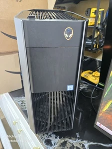 Alienware Aurora R8, 500GB SSD, 8 GB RAM, i5-9400, AMD Radeon RX5500 XT - Picture 1 of 5