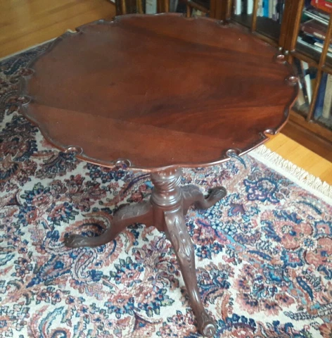 A TRUE HIGH QUALITY Georgian Antique Tilt Top 18th Century Table Made in England Cover