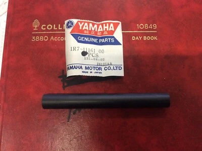 GENUINE YAMAHA PARTS ABSORBER DT250 1978-1979 DT400 1978-1979 1R7-11161-00 — 第 1/4 张图片