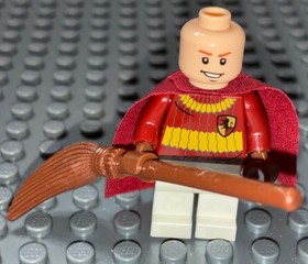 LEGO Harry Potter Quidditch Match 4737 Minifigure Oliver Wood