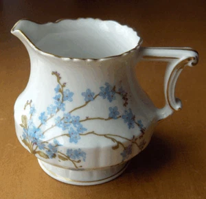 Haviland Montméry creamer~Limoges France~Forget-Me-Not flowers~Pristine - Picture 1 of 5