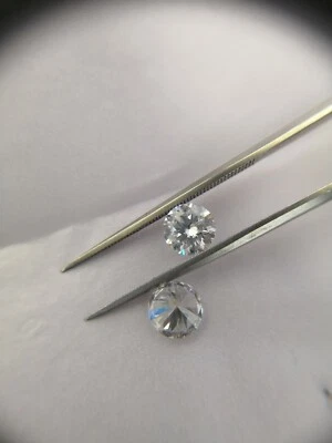 0.30 CT. Lab Created HPHT  Diamond, DEF Color, VS-SI Clarity , Round Cut 1 PIECE - Image 1 of 4