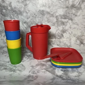 Tupperware Mini Play Set per Bambini - Brocca, 4 Bicchieri, 4 Piatti e Servizio Torte - Foto 1 di 14