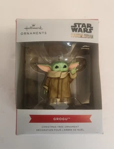 Hallmark Disney Weihnachtsschmuck Star Wars The Child Mandalorian Baby Yoda NEU - Bild 1 von 3