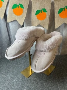 Pantofole UGG Coquette scamosciate firmate logo dettaglio clima freddo, rosa taglia 12 - Foto 1 di 8
