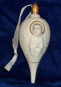 Wedgewood 5" Teardrop Praying Angel Porcelain Ornament Ivory & Gold Jasperware - Picture 1 of 8