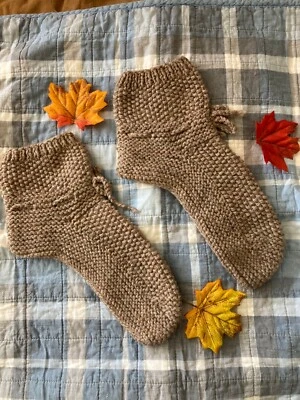 Hand Knitted Unisex Beige Bootie Socks, Vintage, Never Worn — 第 1/4 张图片