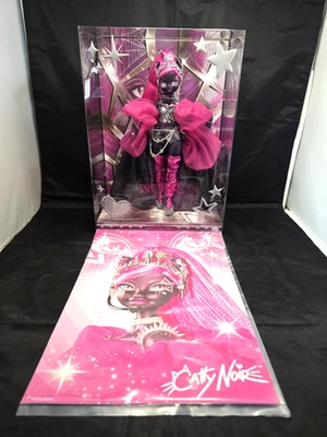 Muñeca Monster High FANG VOTE CATTY NOIR NUEVA EN CAJA con póster. NUEVO en mano se envía lo antes posible Foto 1 de 4
