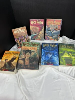harry potter book box set 1-7 - Image 1 of 4