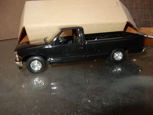 amt ertl promo 1990 CHEVROLET SILVERADO C1500 IN BLACK CHEVROLET TRUCK - Picture 1 of 5