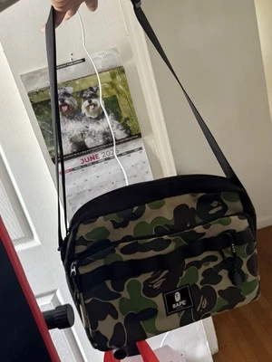 Bolso Bandolera A Bathing Ape BAPE Camuflado  Foto 1 de 3
