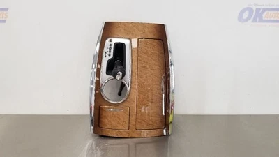 13 CONSOLA DE PISO CENTRAL INFINITI QX56 PANEL ACABADO MADERA Foto 1 de 4