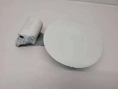 KIA FORTE 2014 2015 puerta de llenado de combustible blanca Foto 1 de 4